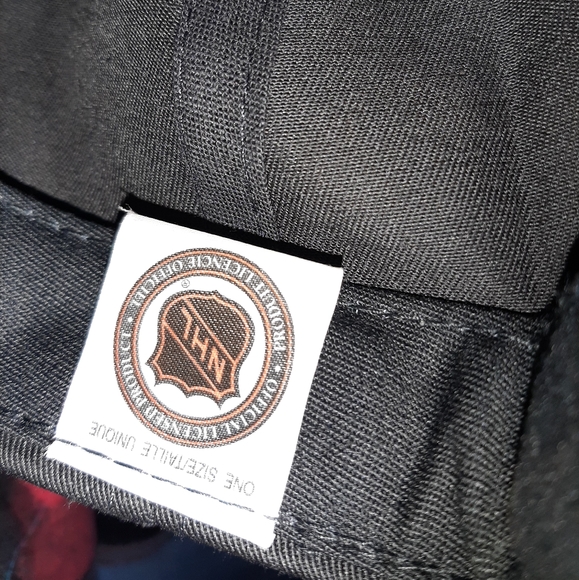 Vintage BLACKHAWKS Hat - Picture 3 of 6